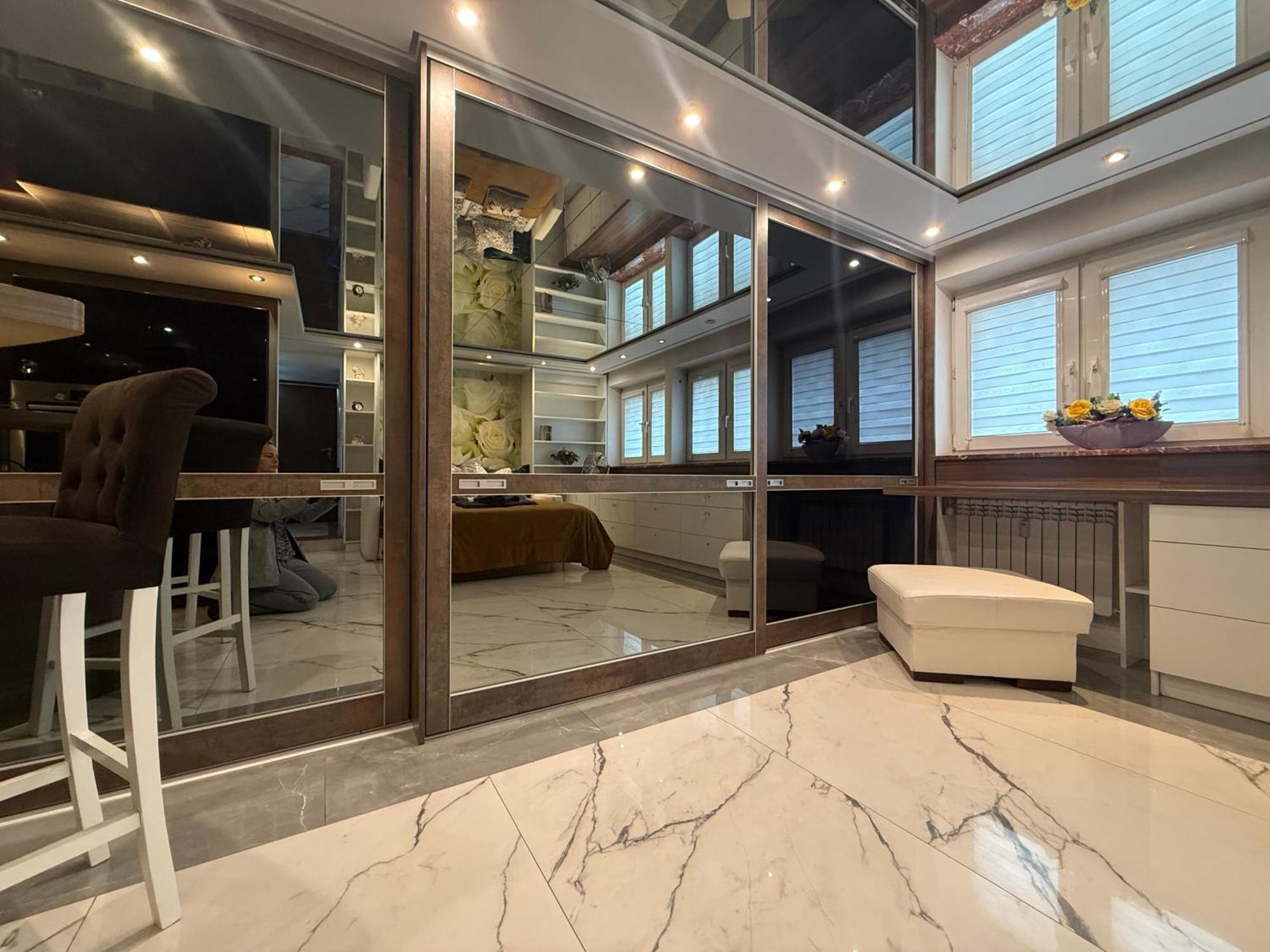 Deluxury Mirror Apartament Centrum Warszawa Exteriör bild